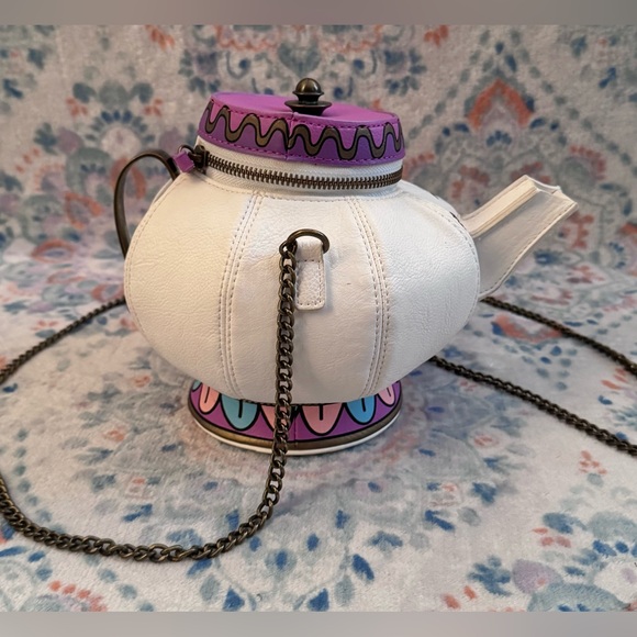 Loungefly Disney Beauty & The Beast Mrs. Potts Figural Crossbody RARE HTF - Picture 10 of 13